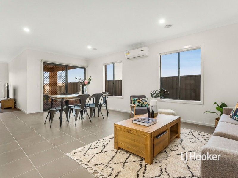 17 Inglewood Drive, Werribee VIC 3030