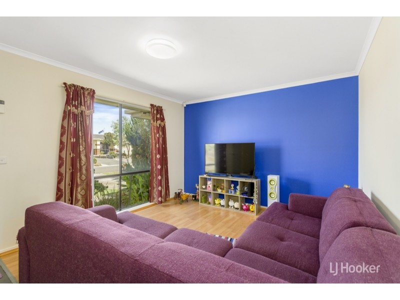6 Bordeaux Drive, Hoppers Crossing VIC 3029