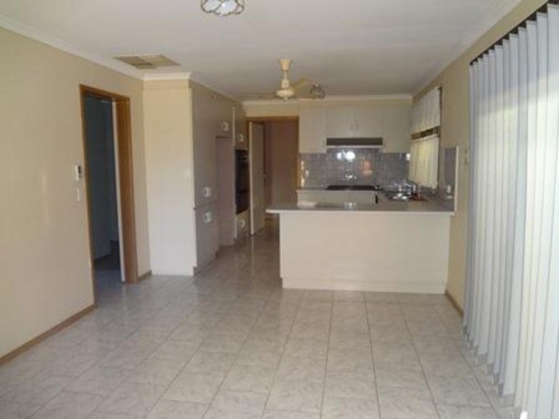 13 Cameron Drive, Hoppers Crossing VIC 3029