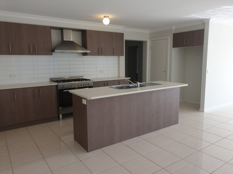 54 Emperor Parade, Tarneit VIC 3029