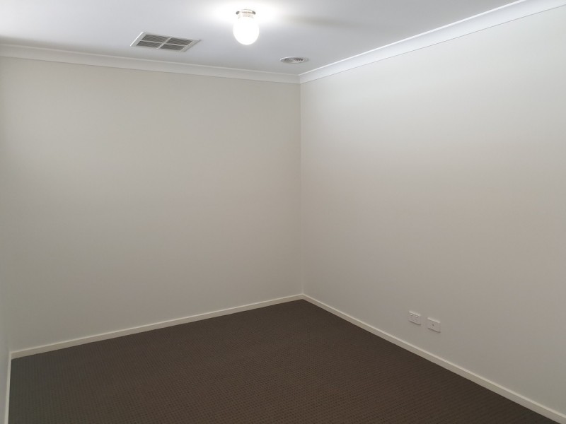 54 Emperor Parade, Tarneit VIC 3029