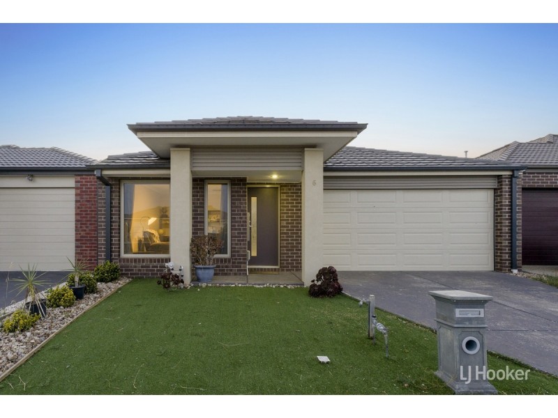6 Yvonne Way, Tarneit VIC 3029