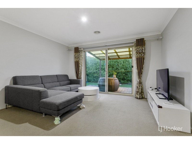 6 Yvonne Way, Tarneit VIC 3029
