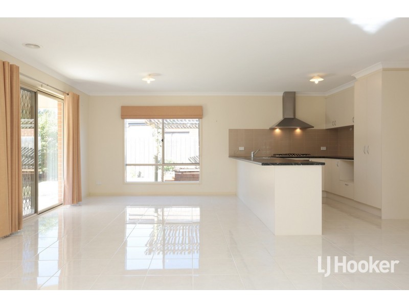 4 Applebox Circuit, Point Cook VIC 3030