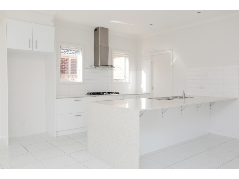 15 Tusmore Road, Point Cook VIC 3030