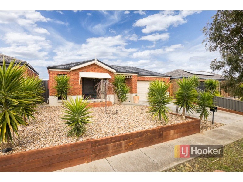 27 Condamine Avenue, Wyndham Vale VIC 3024