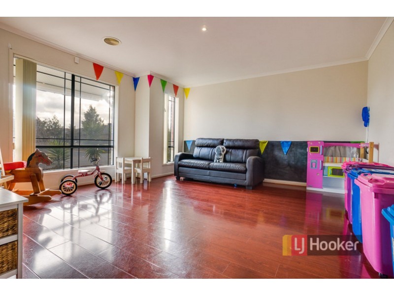 27 Condamine Avenue, Wyndham Vale VIC 3024