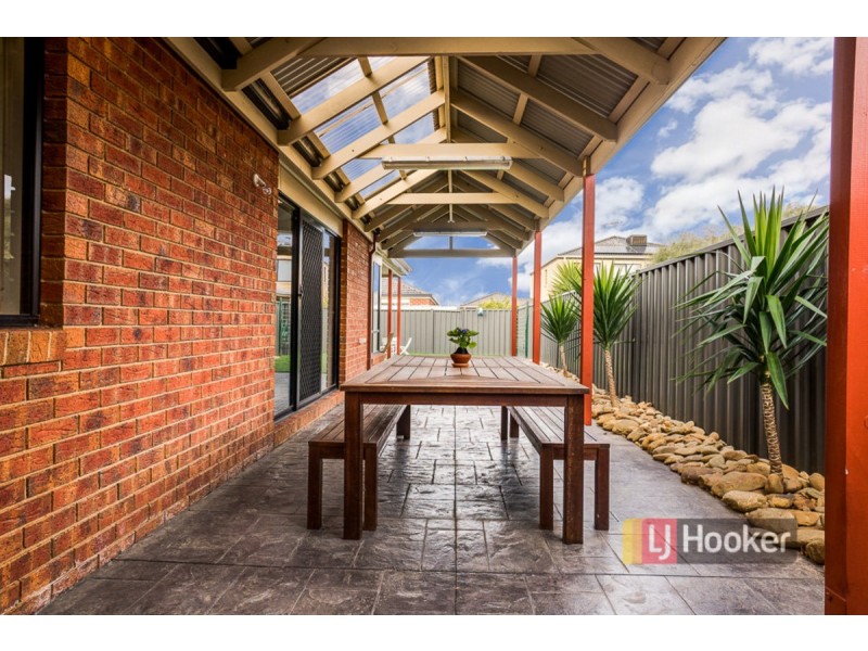 27 Condamine Avenue, Wyndham Vale VIC 3024