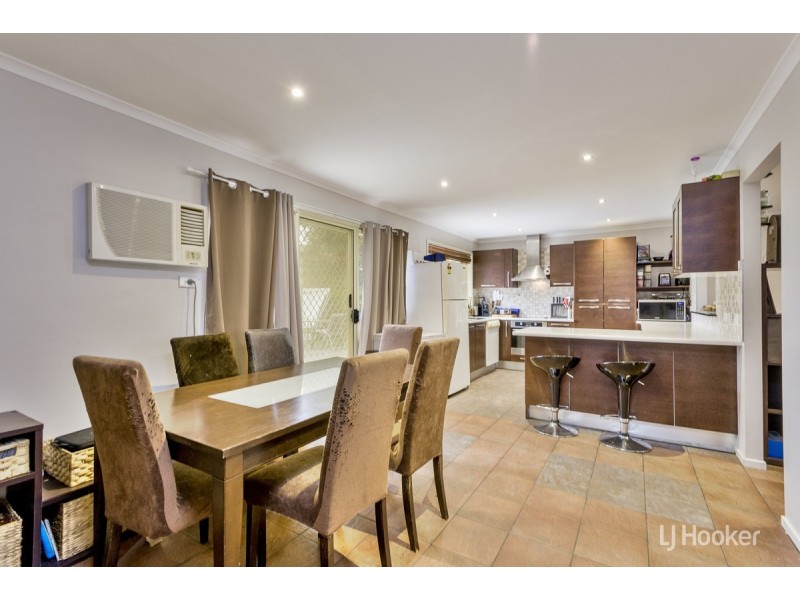 4 Bordeaux Drive, Hoppers Crossing VIC 3029