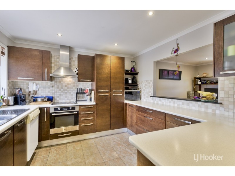 4 Bordeaux Drive, Hoppers Crossing VIC 3029