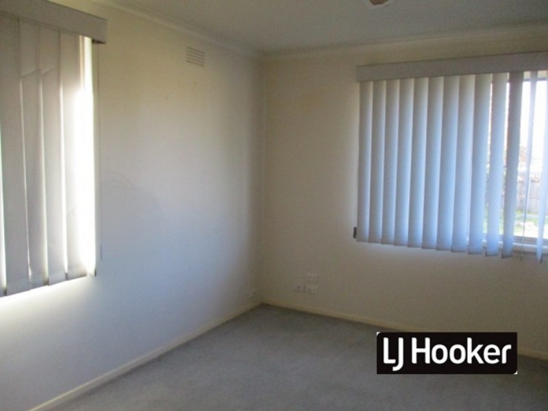 27 Parrakeet Road, Werribee VIC 3030