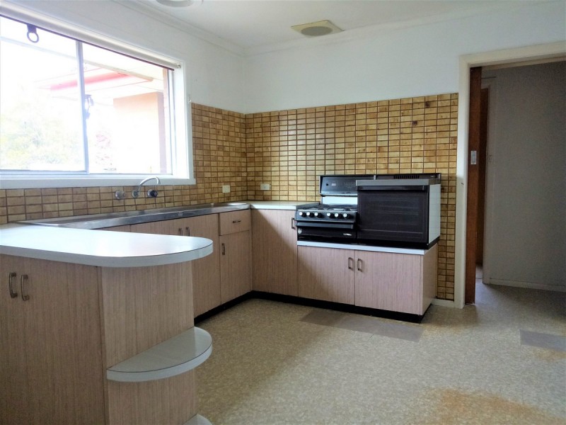 17 Powell Drive, Hoppers Crossing VIC 3029