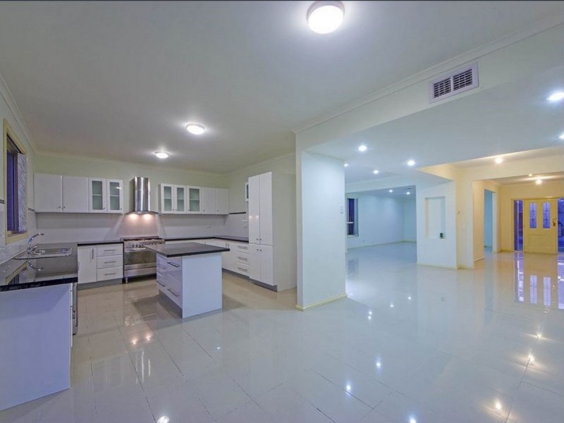 27 Bronzewing Street, Williams Landing VIC 3027
