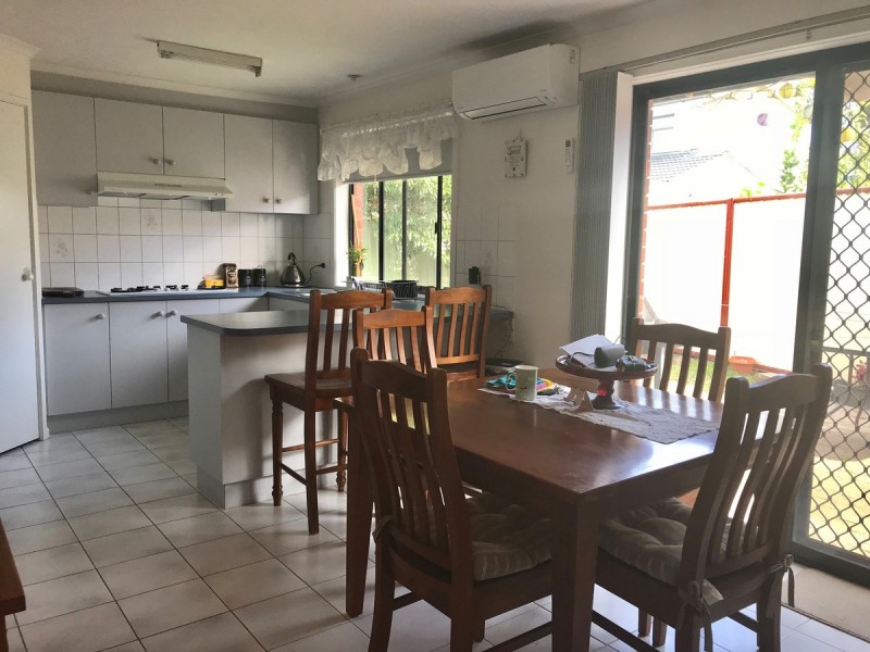 2/4 Paruna Place, Hoppers Crossing VIC 3029