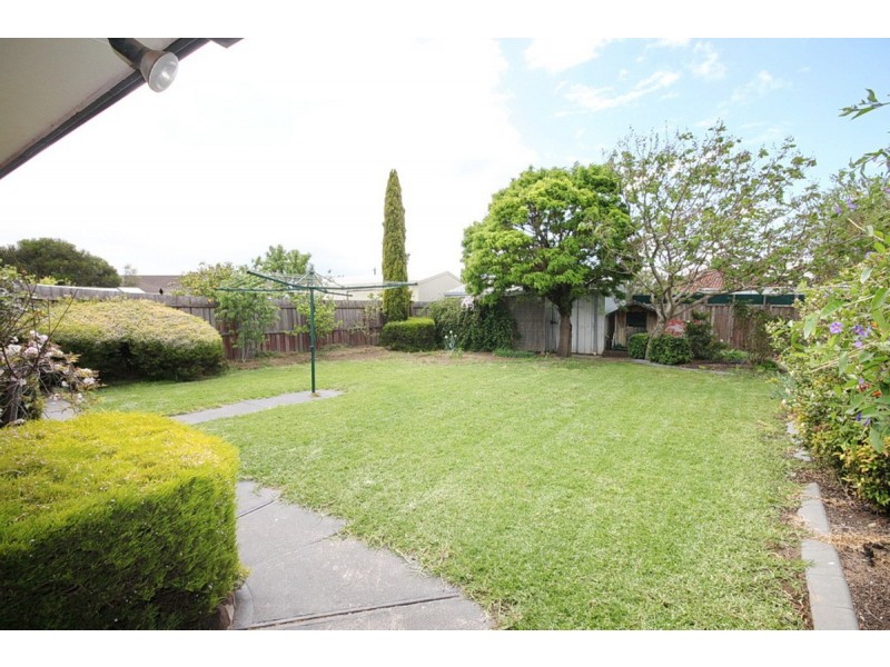 15 Mirambeek Road, Hoppers Crossing VIC 3029