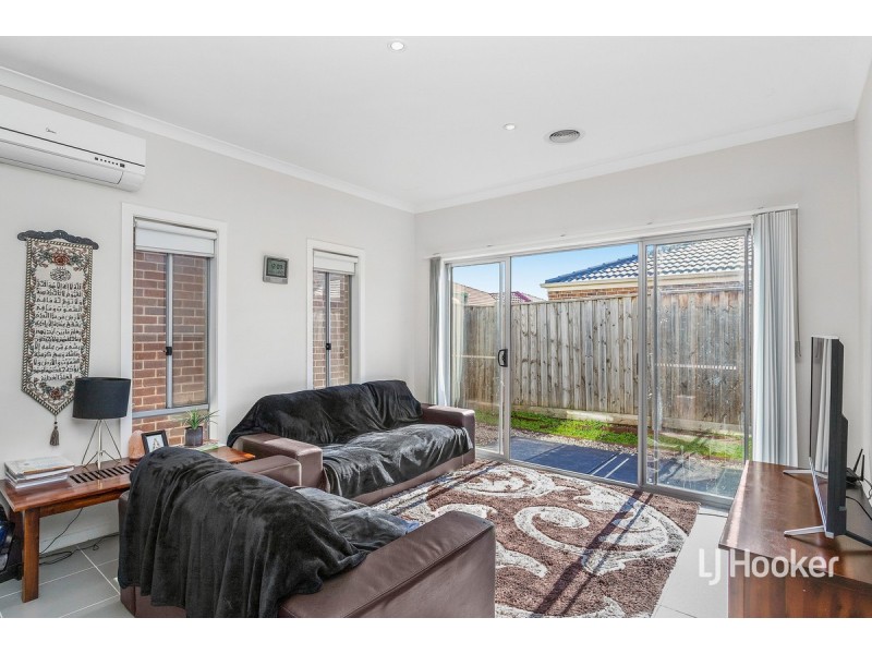 2/46 Emperor Parade, Tarneit VIC 3029