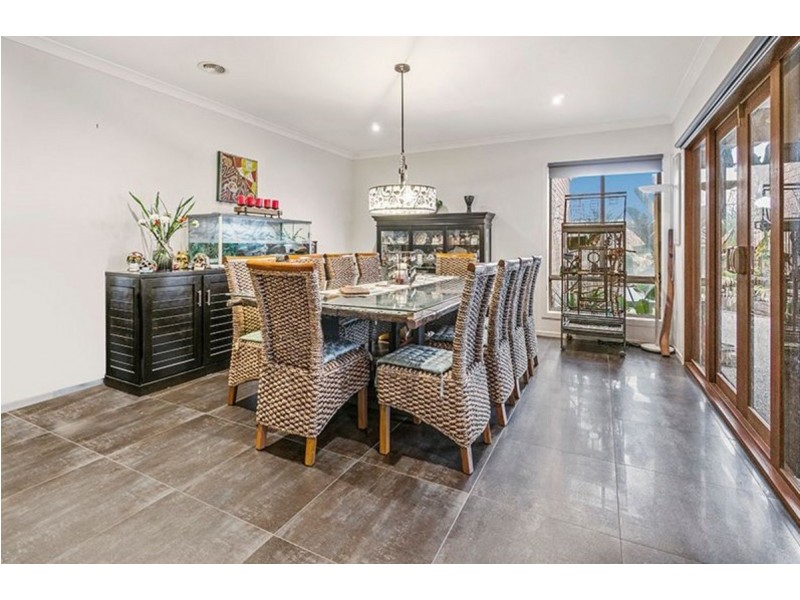 70 Rose Grange Boulevard, Tarneit VIC 3029