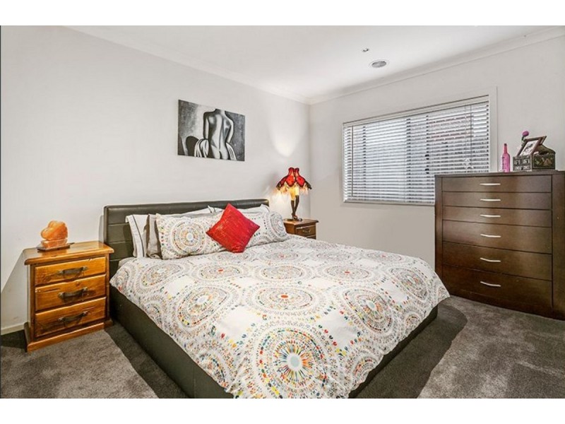 70 Rose Grange Boulevard, Tarneit VIC 3029