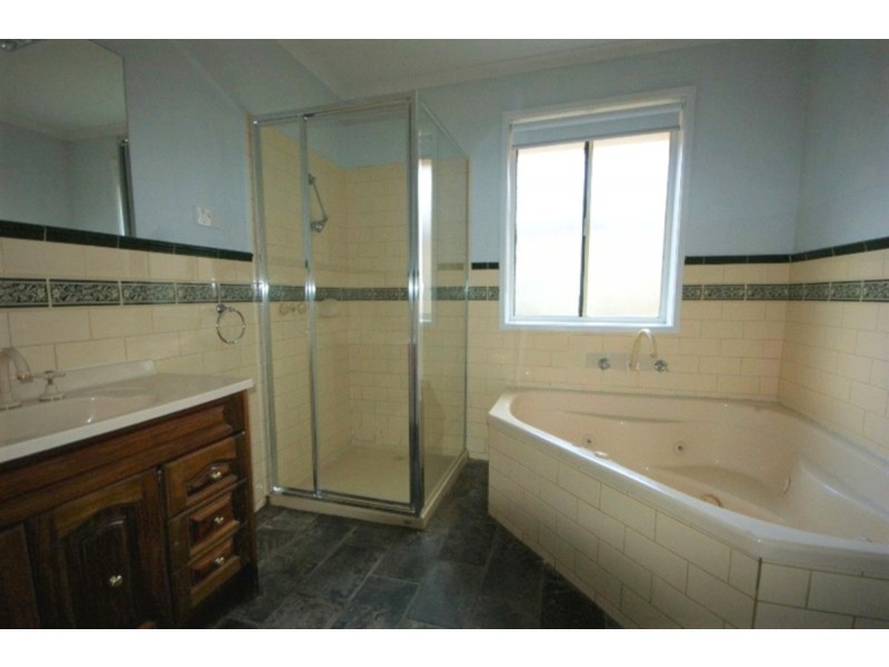 47 Guinane Avenue, Hoppers Crossing VIC 3029