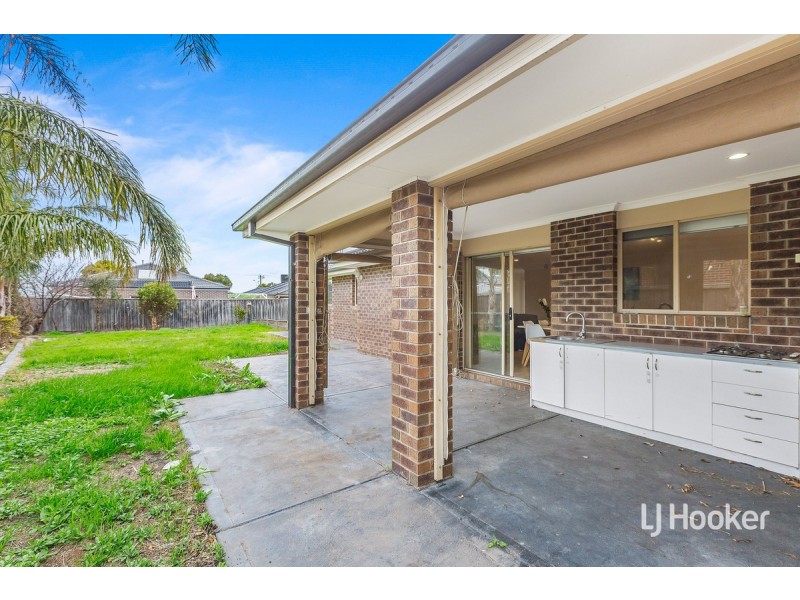 13 Tyler Crescent, Tarneit VIC 3029