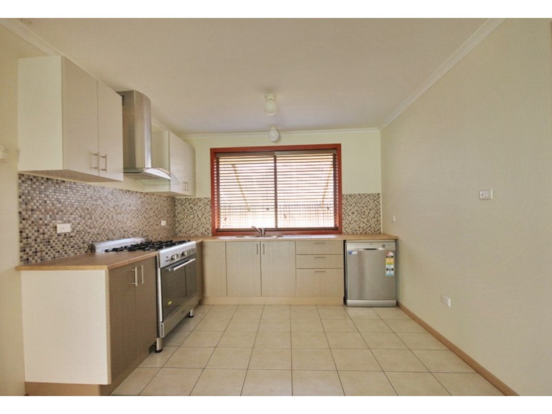 34 Cassowary Avenue, Werribee VIC 3030