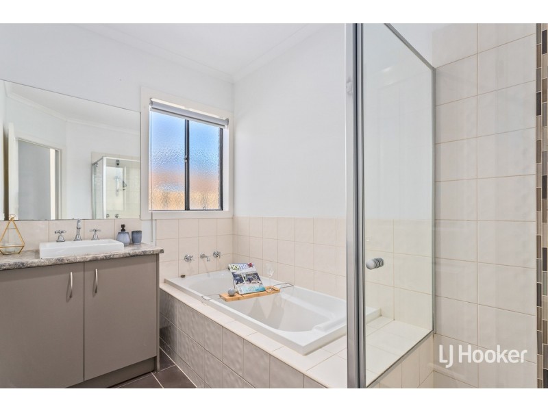 3 Galeff Avenue, Truganina VIC 3029