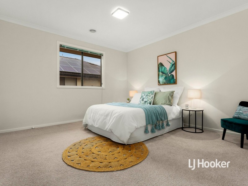 16 Quadrant Approach, Williams Landing VIC 3027