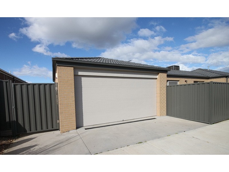 10 Risdon Circuit, Tarneit VIC 3029