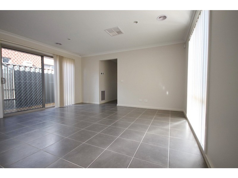 10 Risdon Circuit, Tarneit VIC 3029