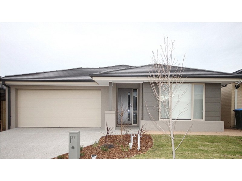 37 Taworri Crescent, Werribee VIC 3030