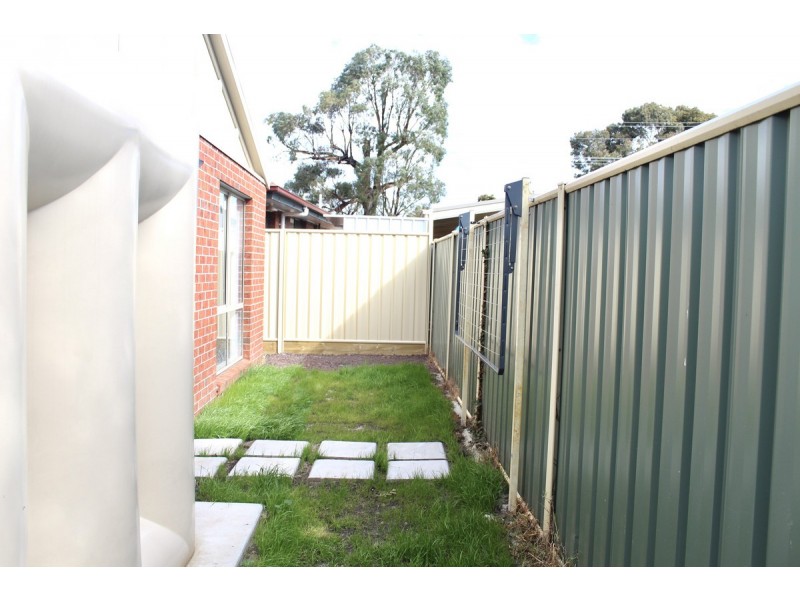 2/26 Ribblesdale Avenue, Wyndham Vale VIC 3024