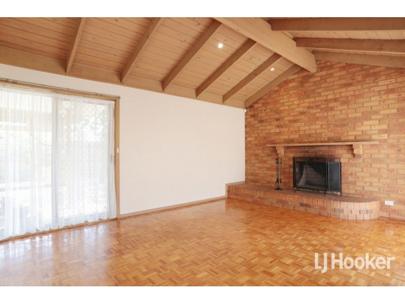 99 Bellbridge Drive, Hoppers Crossing VIC 3029