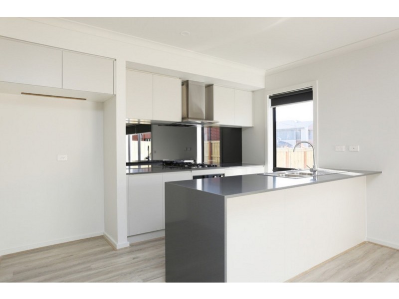 9 Lumley Circuit, Werribee VIC 3030