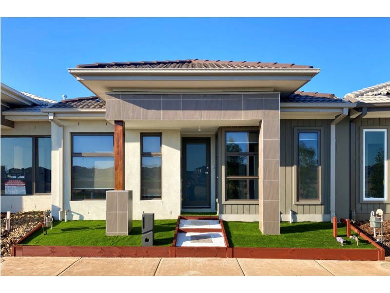 16 Baddaginnie Walk, Tarneit VIC 3029