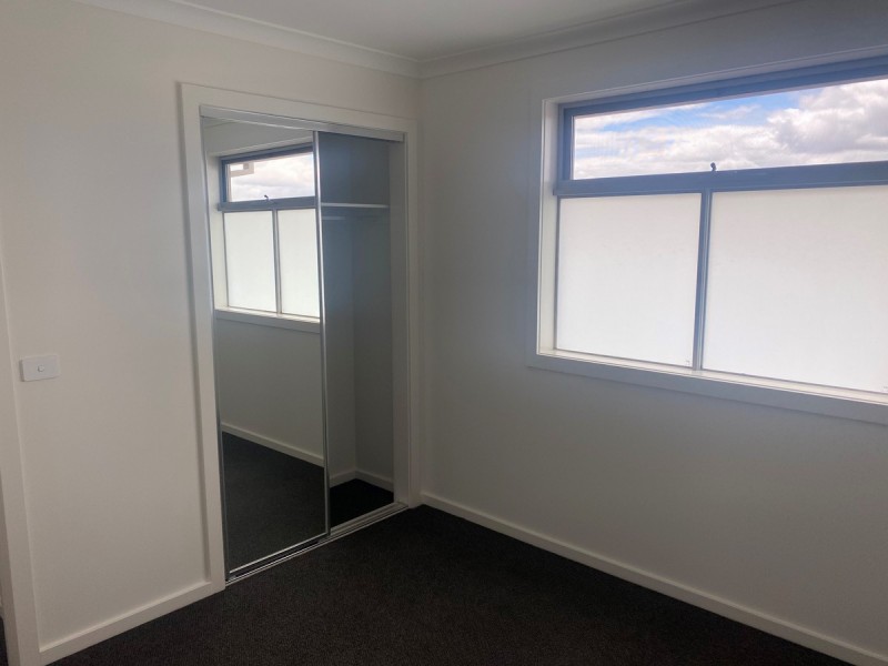 10 Akhtar Avenue, Rockbank VIC 3335