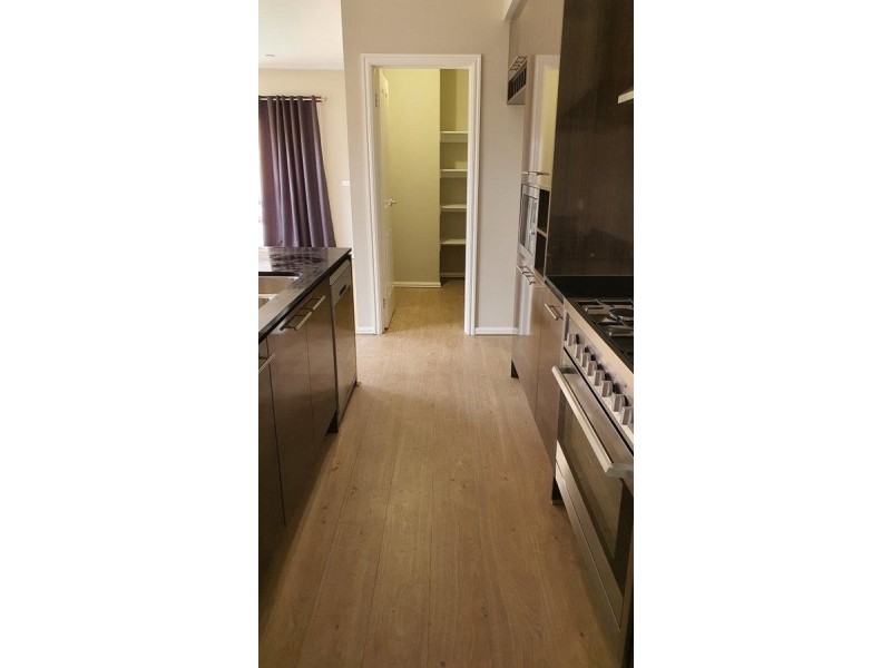 24 Stockmans Drive, Truganina VIC 3029