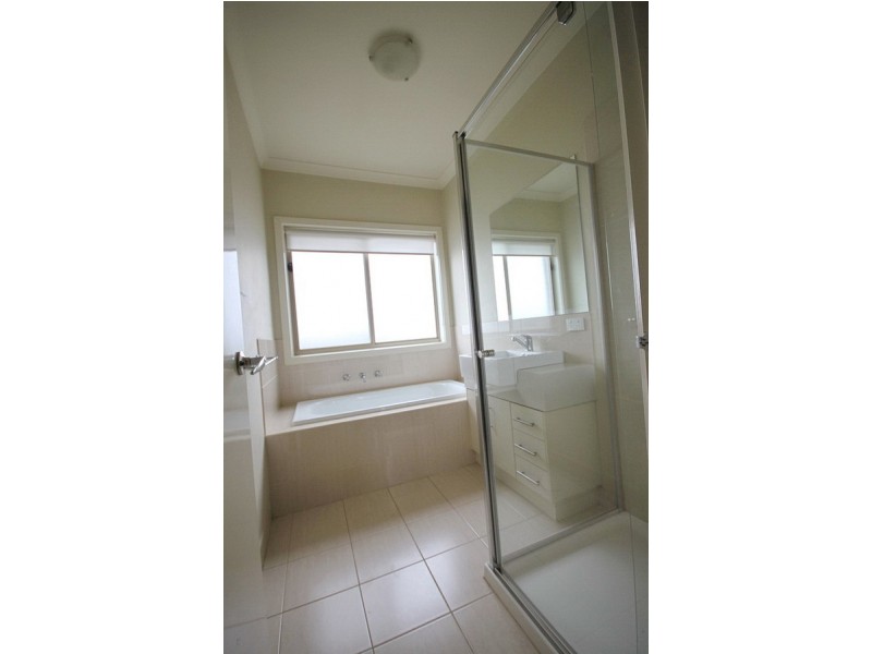 10 Kristini Place, Truganina VIC 3029