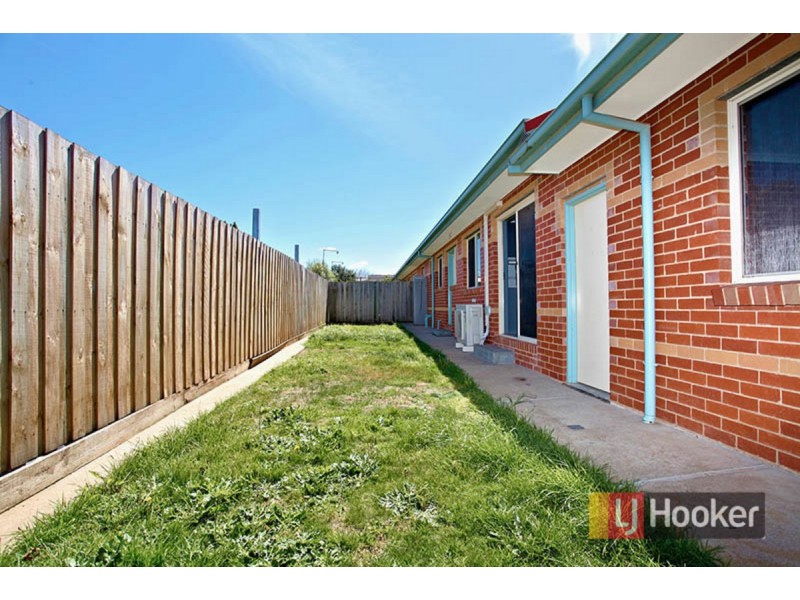 2/86 Hogans Road, Hoppers Crossing VIC 3029