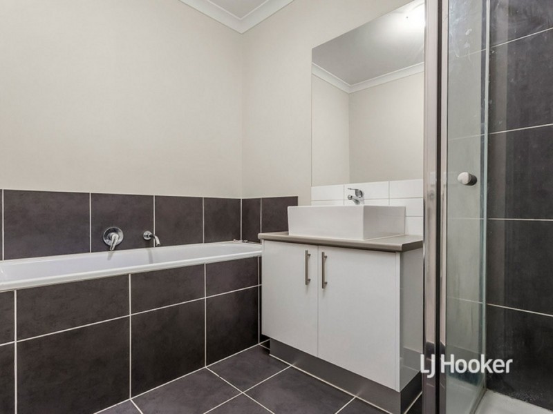 23/43 Latham Street, Werribee VIC 3030