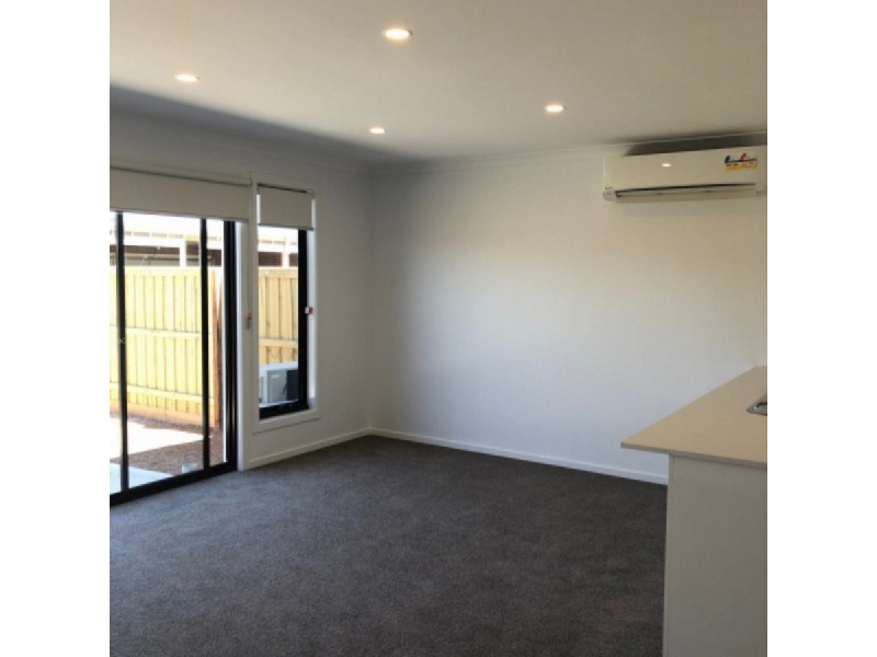 22 Heathwren View, Werribee VIC 3030