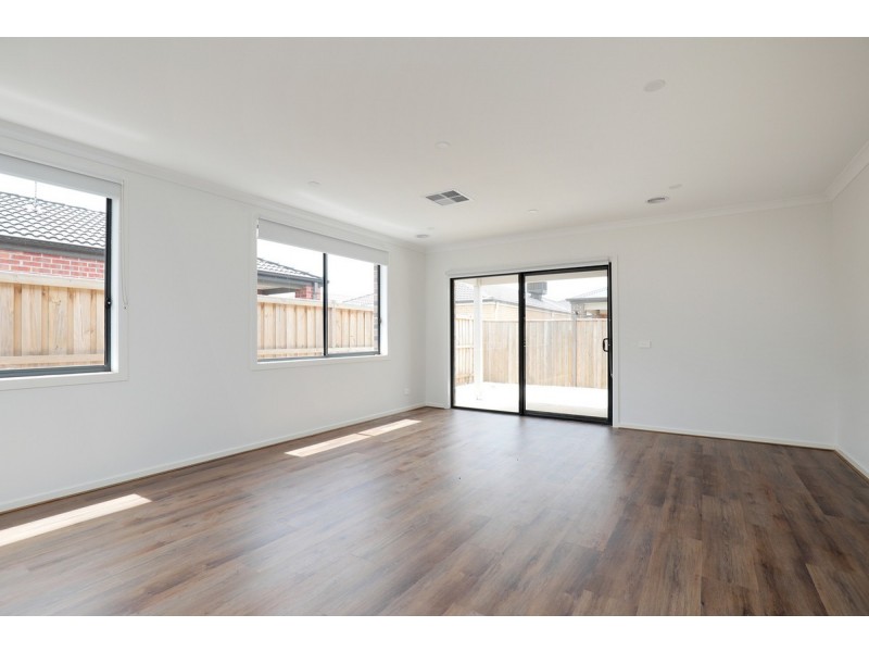 30 Muse Boulevard, Truganina VIC 3029