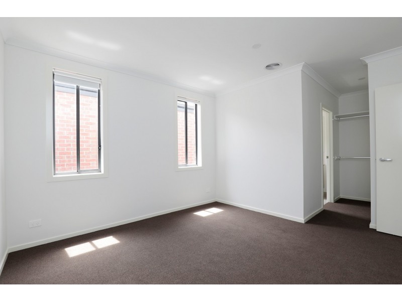 30 Muse Boulevard, Truganina VIC 3029