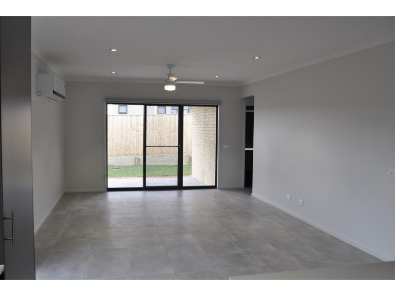 18 Mietta Terrace, Greenvale VIC 3059