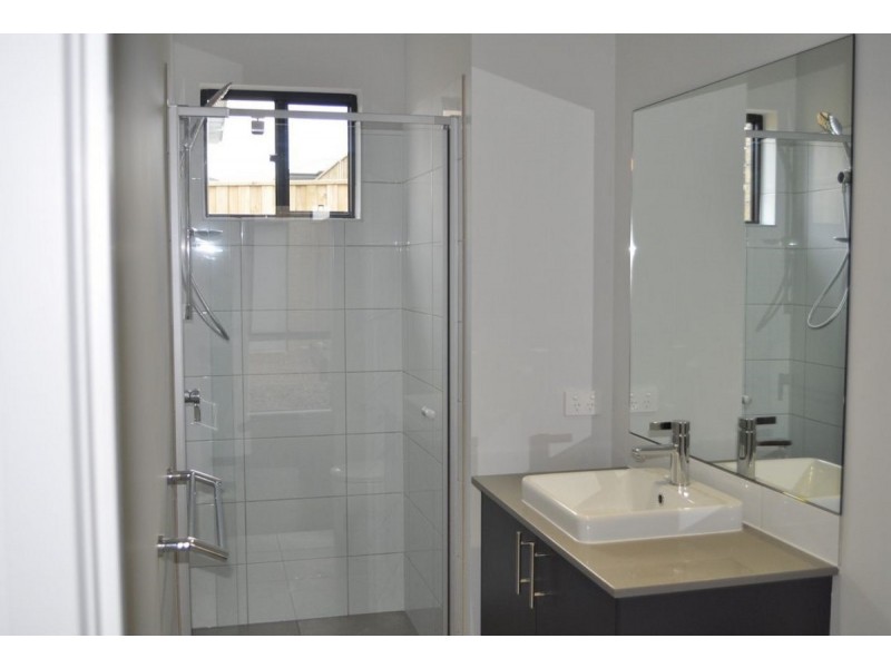 18 Mietta Terrace, Greenvale VIC 3059