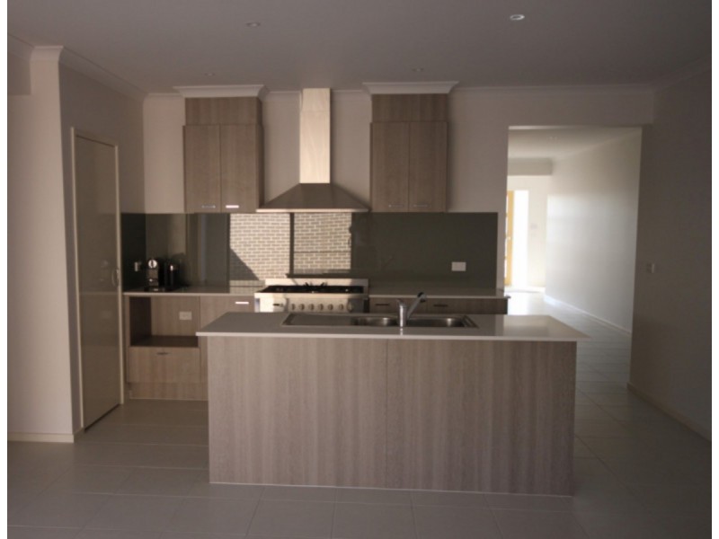 19 Chartwell Avenue, Truganina VIC 3029