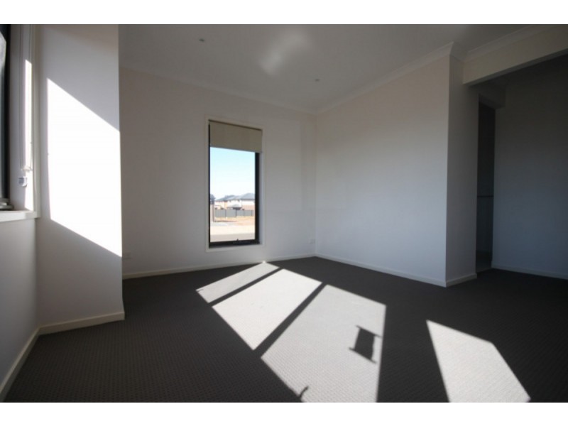 19 Chartwell Avenue, Truganina VIC 3029