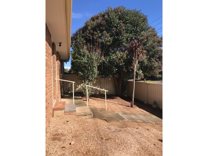 1/22 Centre Avenue, Werribee VIC 3030