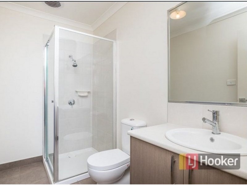 17 Boneo Road, Wyndham Vale VIC 3024