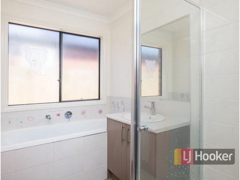 17 Boneo Road, Wyndham Vale VIC 3024