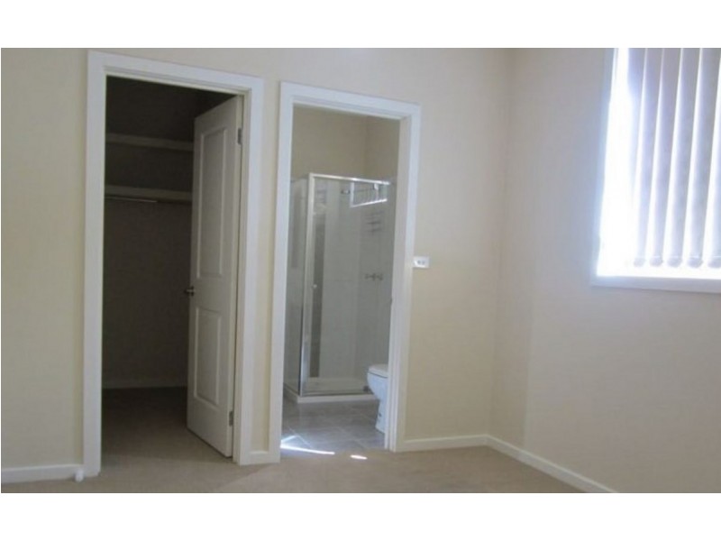 2/6 Horseshoe Circuit, Truganina VIC 3029